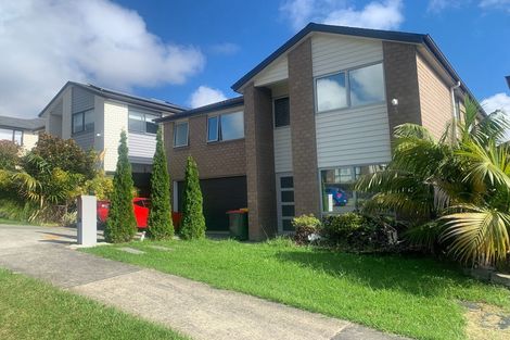 Photo of property in 8 Azzurro Way, Flat Bush, Auckland, 2019