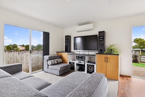 Photo of property in 11 Gibson Road, Tuakau, 2121