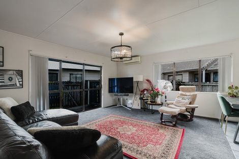 Photo of property in 12 Kentucky Crescent, Nawton, Hamilton, 3200