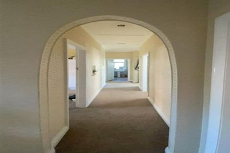 Photo of property in 82 Middleton Road, Kew, Dunedin, 9012