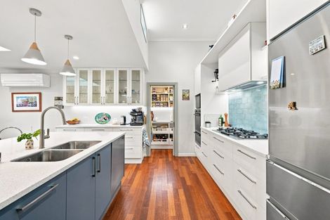 Photo of property in 157a Bowenvale Avenue, Cashmere, Christchurch, 8022
