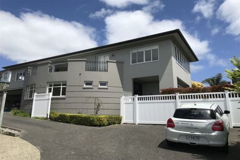 Photo of property in 11 Lismore Way, Oteha, Auckland, 0632