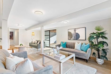 Photo of property in 4 Kelston Street, New Lynn, Auckland, 0600