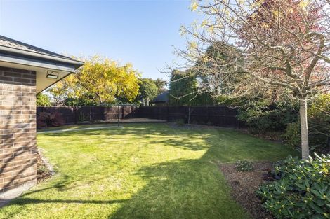 Photo of property in 4 Vaughan Way, Redwood, Christchurch, 8051