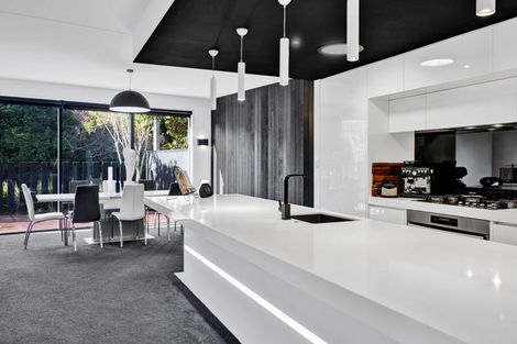 Photo of property in 14 Brooklands Road, Brooklands, New Plymouth, 4310