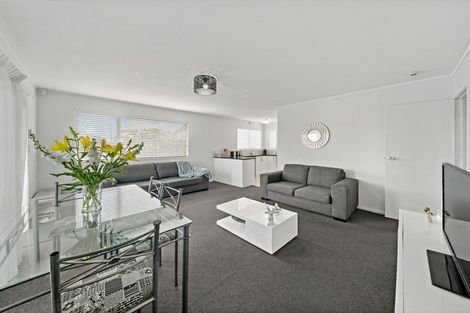 Photo of property in 1/539 Pakuranga Road, Howick, Auckland, 2010