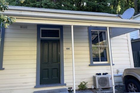 Photo of property in 121-123 Shakespeare Road, Bluff Hill, Napier, 4110