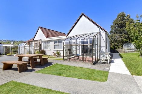 Photo of property in 1/2 Angell Street, Johnsonville, Wellington, 6037