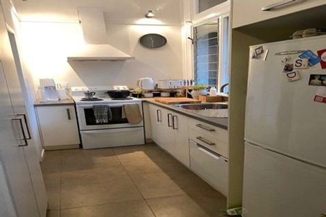 Photo of property in 51 Hawker Street, Mount Victoria, Wellington, 6011