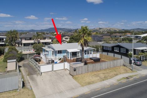 Photo of property in 1142a Papamoa Beach Road, Papamoa Beach, Papamoa, 3118