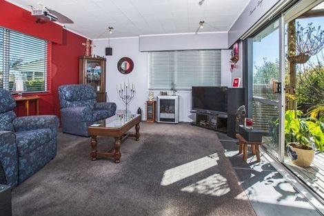 Photo of property in 6 Udall Place, Bucklands Beach, Auckland, 2014