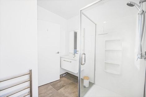 Photo of property in 4/7 Scott Road, Hobsonville, Auckland, 0616