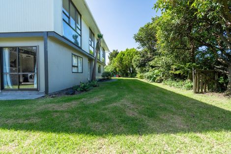 Photo of property in 1 Shearwater Street, One Tree Point, 0118