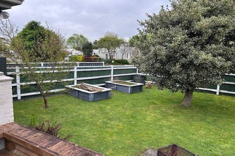 Photo of property in 15 Savage Crescent, West End, Palmerston North, 4412
