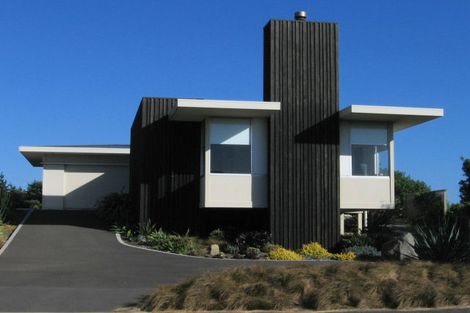 Photo of property in 4 Frances Street, Waikanae Beach, Waikanae, 5036