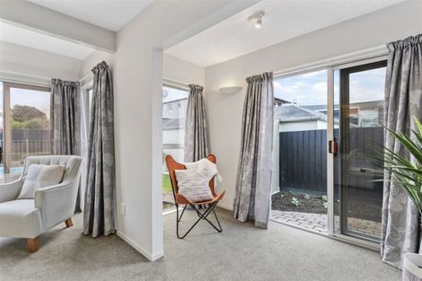 Photo of property in 2/15 Jamell Place Avonhead Christchurch City
