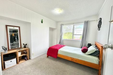 Photo of property in 65 Riverpark Crescent, Henderson, Auckland, 0610