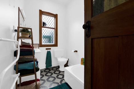 Photo of property in 17 Clifford Street, Hawera, 4610