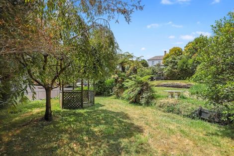 Photo of property in 114 Lake Crescent, Hamilton Lake, Hamilton, 3204