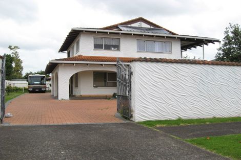 Photo of property in 1 Boyd Avenue, Mangere Bridge, Auckland, 2022