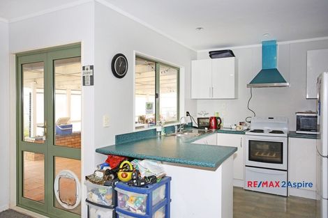 Photo of property in 33 Margarita Rise, Pukekohe, 2120