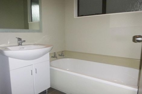 Photo of property in 62a Gemstone Drive, Birchville, Upper Hutt, 5018