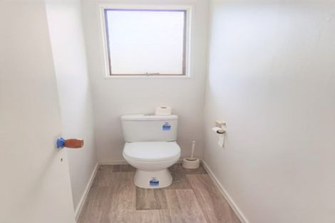 Photo of property in 26 Chislehurst Street, Henderson, Auckland, 0612