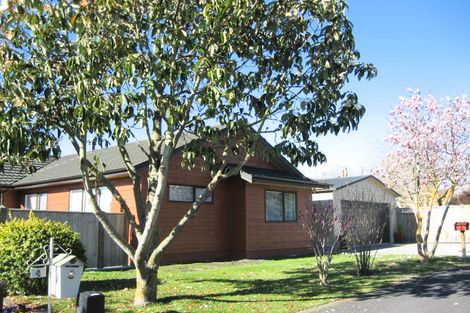 Photo of property in 2 Ayto Way, Havelock North, 4130