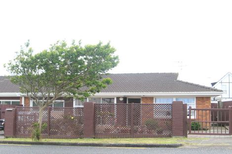 Photo of property in 2a Chestnut Road, Papatoetoe, Auckland, 2025