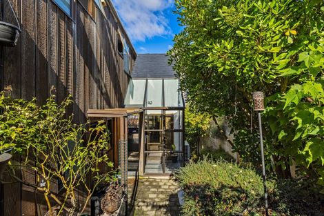 Photo of property in 14 Earnslaw Terrace, Queenstown, 9300