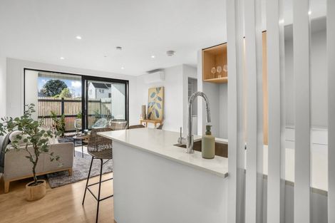 Photo of property in 1/200 Knights Road, Hutt Central, Lower Hutt, 5011