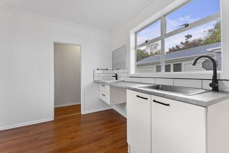 Photo of property in 27 Waldegrave Street, Palmerston North, 4410
