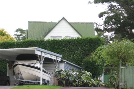 Photo of property in 64 Spence Road, Henderson, Auckland, 0612