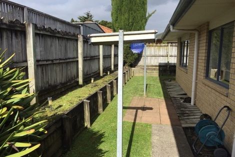 Photo of property in 49 Carisbrook Crescent, Papakura, 2110