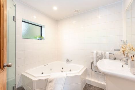 Photo of property in 64 Mount Pleasant Road, Mount Pleasant, Christchurch, 8081
