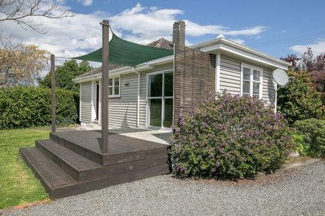 Photo of property in 3 Papawai Road, Greytown, 5712