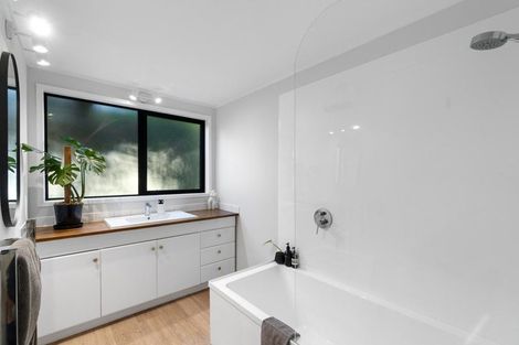 Photo of property in 17 Northfield Road, Waitakere, Auckland, 0816