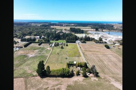 Photo of property in 835 Main Road North, Woodend, Kaiapoi, 7691