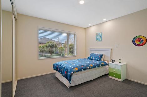 Photo of property in 43 Apsley Drive, Avonhead, Christchurch, 8042