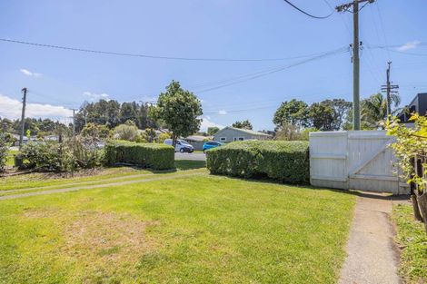 Photo of property in 1/6 Hillcrest Avenue, Hillcrest, Auckland, 0627