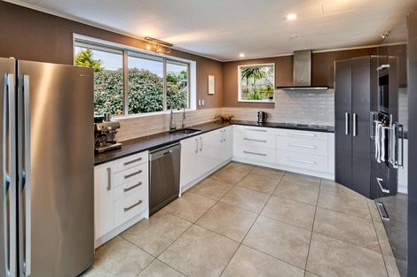 Photo of property in 53 Teoti Street, Paraparaumu Beach, Paraparaumu, 5032