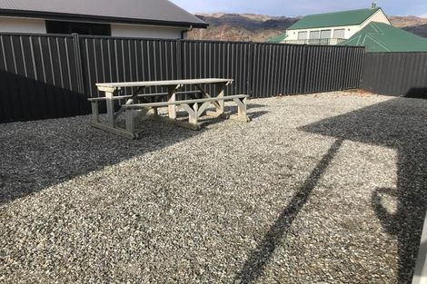 Photo of property in 20 Pisa Moorings Road, Mount Pisa, Cromwell, 9383