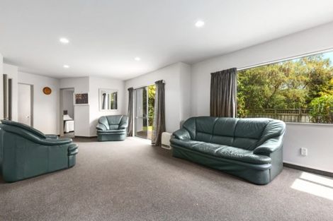 Photo of property in 17 Dornoch Place, Papakowhai, Porirua, 5024