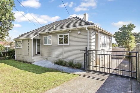 Photo of property in 17 Court Crescent, Panmure, Auckland, 1072