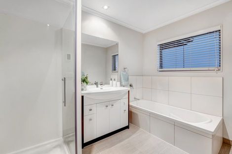 Photo of property in 63 Chesterfield Way, Orewa, 0931