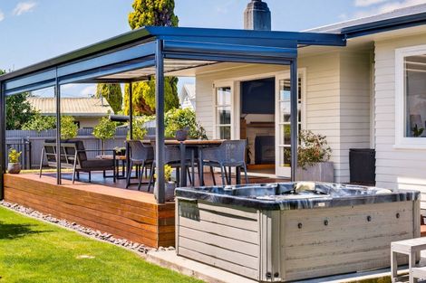 Photo of property in 103 Warwick Road, Mayfair, Hastings, 4122