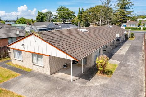 Photo of property in 407 West Coast Road, Glen Eden, Auckland, 0602