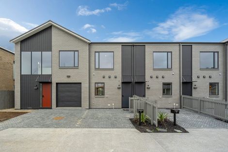 Photo of property in 5 Oyster Drive, Whenuapai, Auckland, 0618