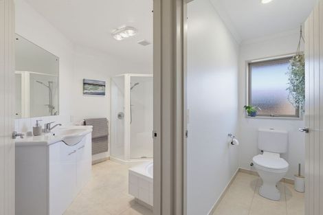 Photo of property in 33 Panckhurst Drive, Woodend, 7610