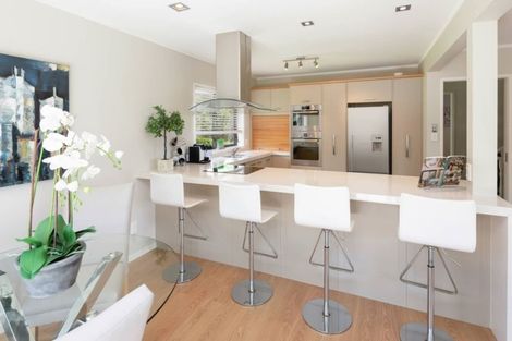 Photo of property in 24 Copperfield Terrace, Mellons Bay, Auckland, 2014